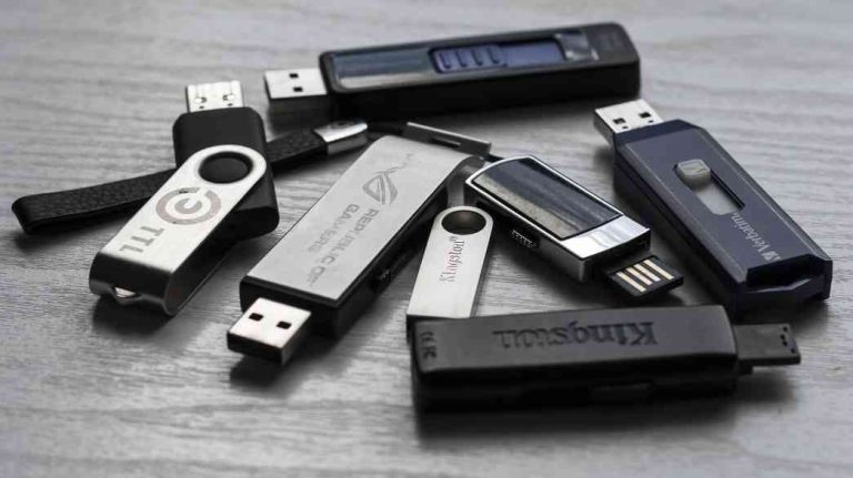 kesal-data-tak-terbaca-ini-3-flashdisk-paling-awet-ofiskita-635488c34addee4a964bd112